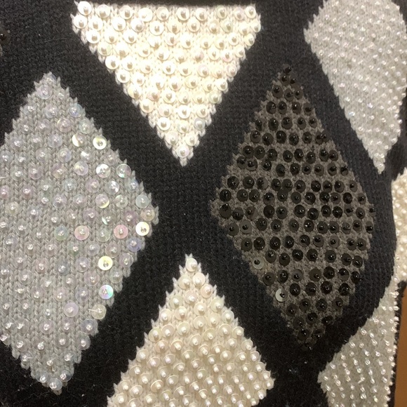 VINTAGE ALFRED DUNNER BLACK GRAY AND WHITE SEQUIN SWEATER - Picture 3 of 5